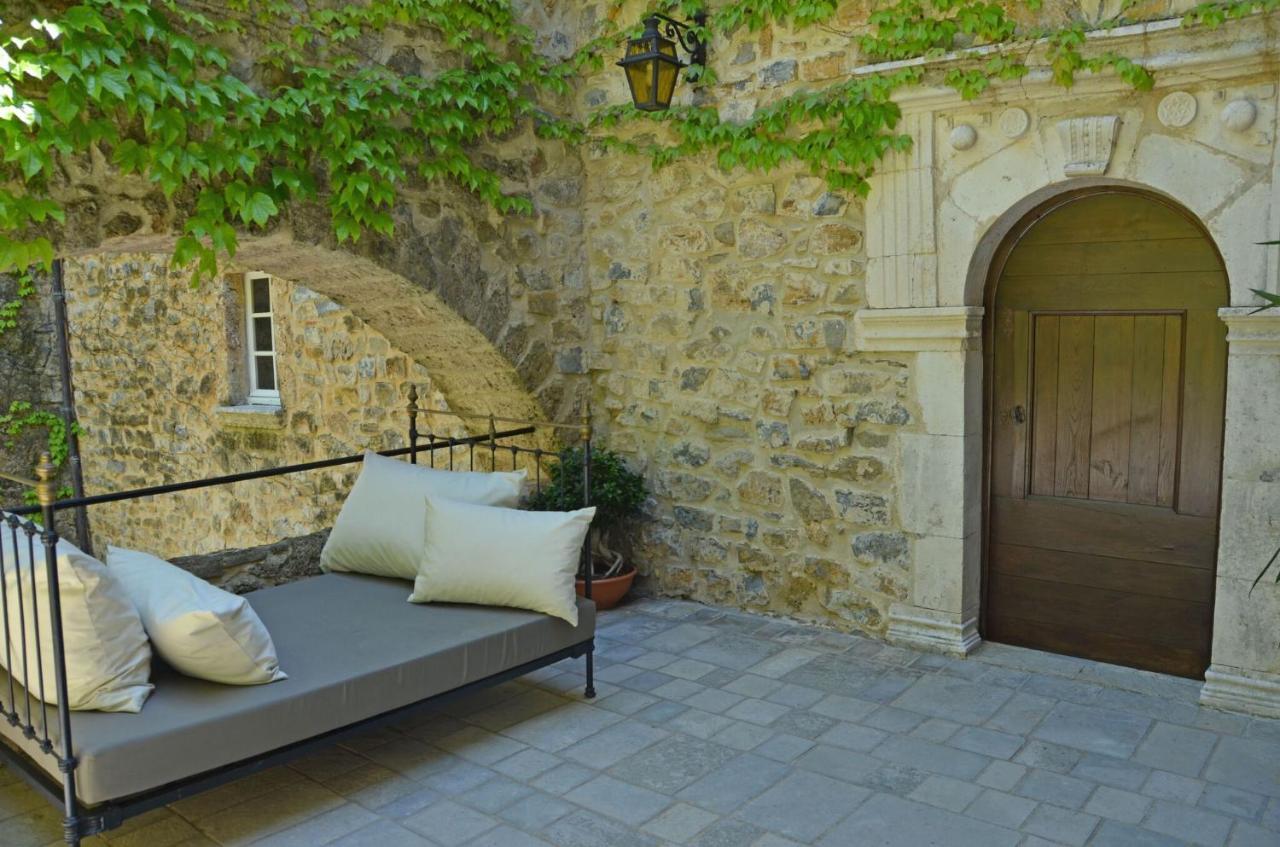 Chateauzen Madières Екстериор снимка